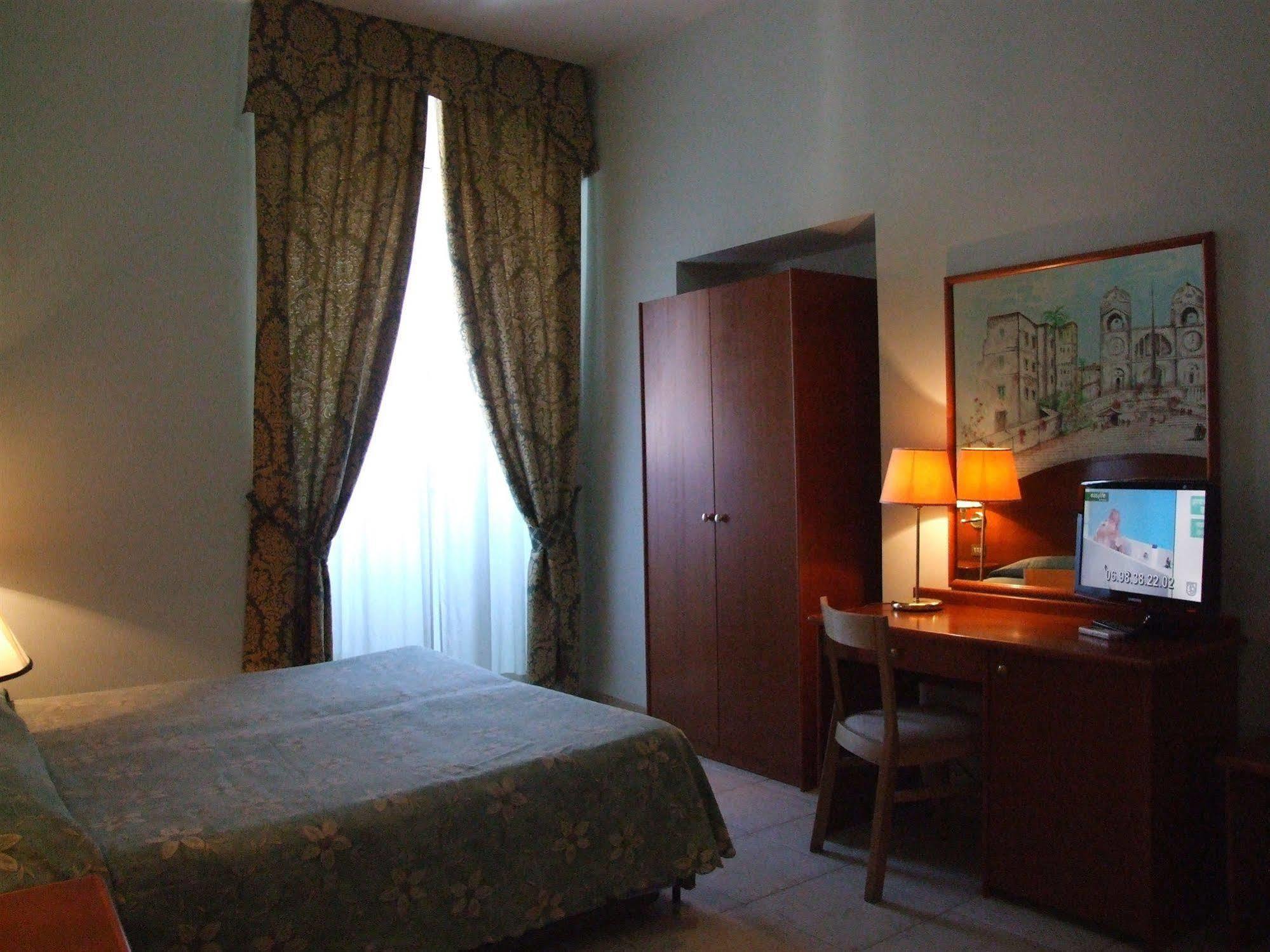 Nazional Rooms Rom Exterior foto